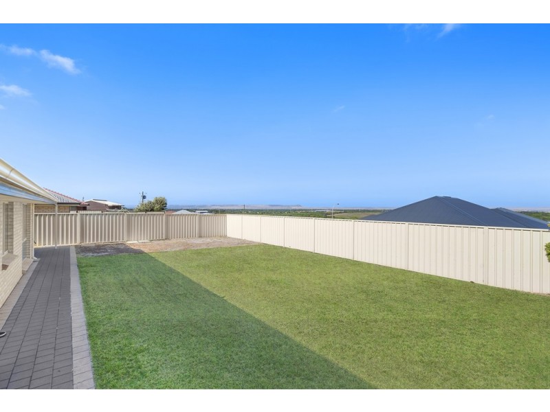 34 Iduna Road, Wandina WA 6530