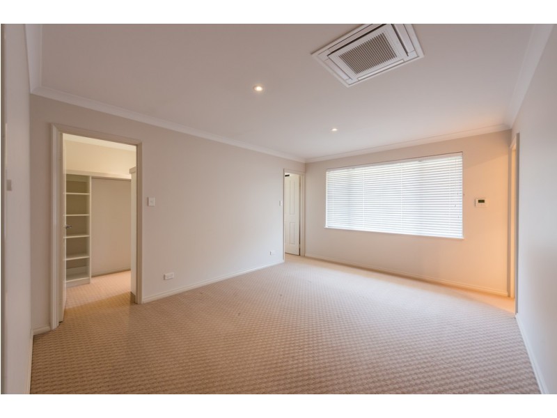 3 Flavio Crescent, Wandina WA 6530