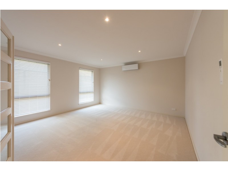 3 Flavio Crescent, Wandina WA 6530