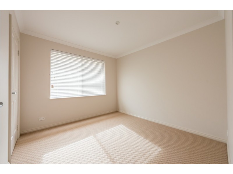 3 Flavio Crescent, Wandina WA 6530