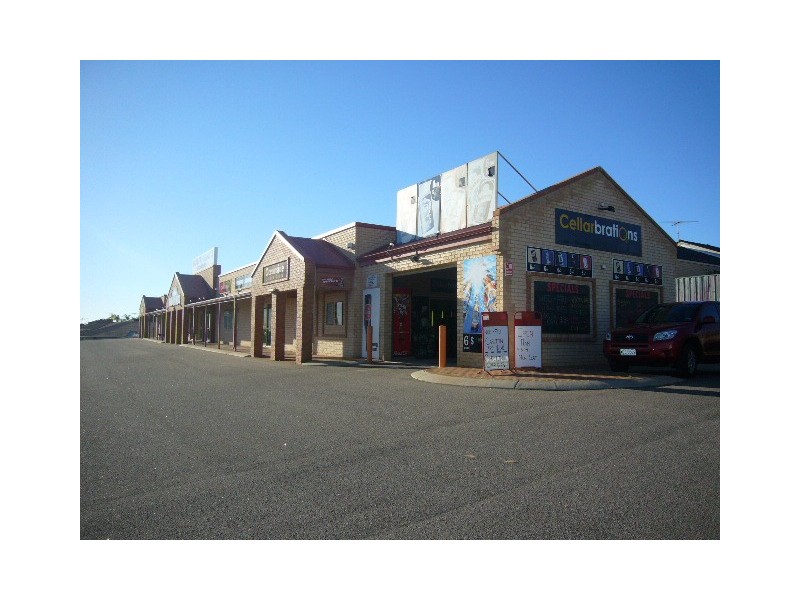 Unit 4/2 Oceanside Drive, Wandina WA 6530