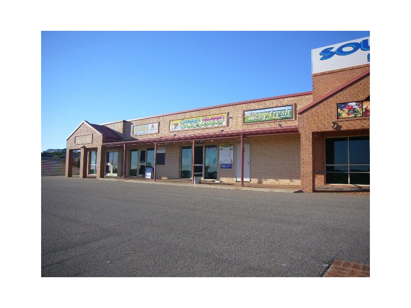 Unit 1/2  Oceanside Drive, Wandina WA 6530