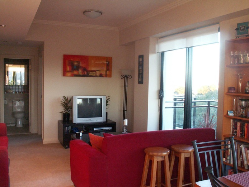 11 Bay Drive, Meadowbank NSW 2114