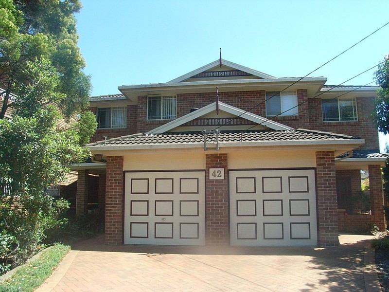 42 HEATH ST, Ryde NSW 2112