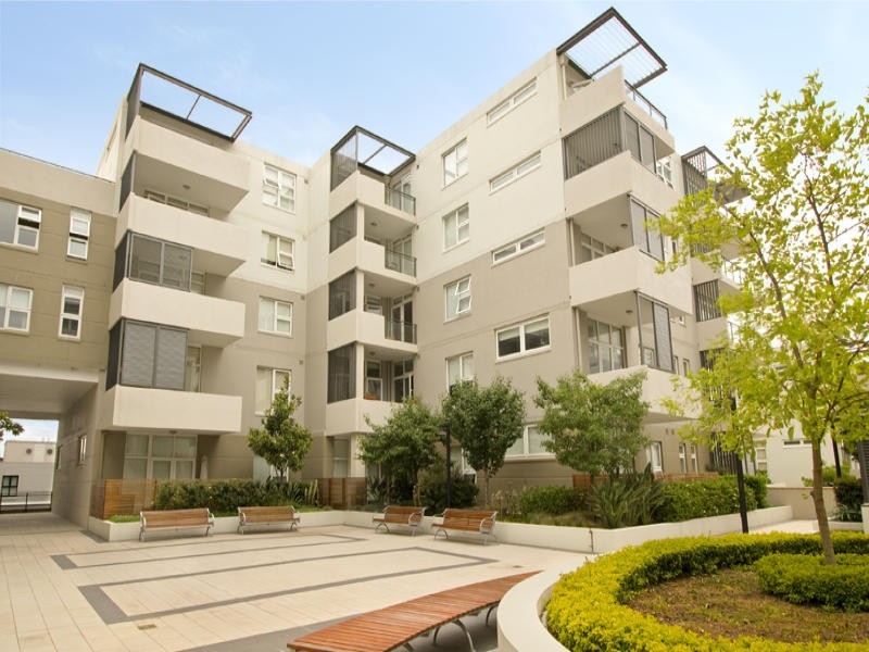 1 BAY DRIVE, Meadowbank NSW 2114