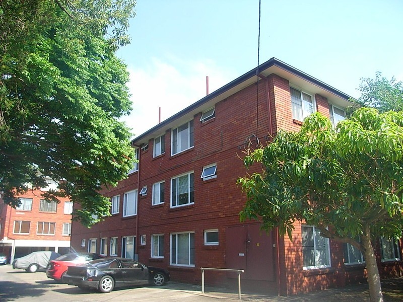 7A  bank Street, Meadowbank NSW 2114