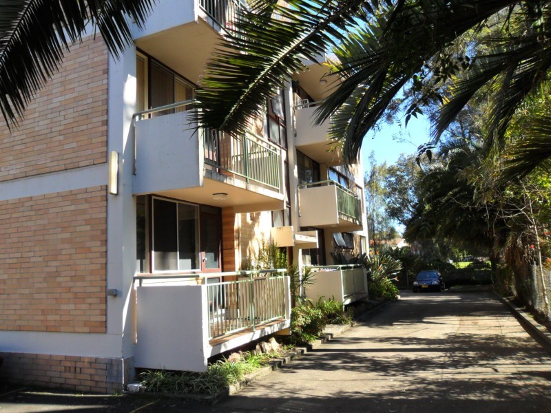 19/52 MEADOW CRESCENT, Meadowbank NSW 2114