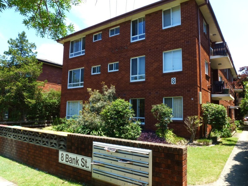 12/8 Bank Street, Meadowbank NSW 2114