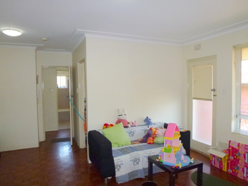 12/8 Bank Street, Meadowbank NSW 2114