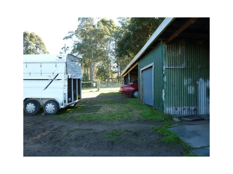 11 Lenaghans Drive, Minmi NSW 2287