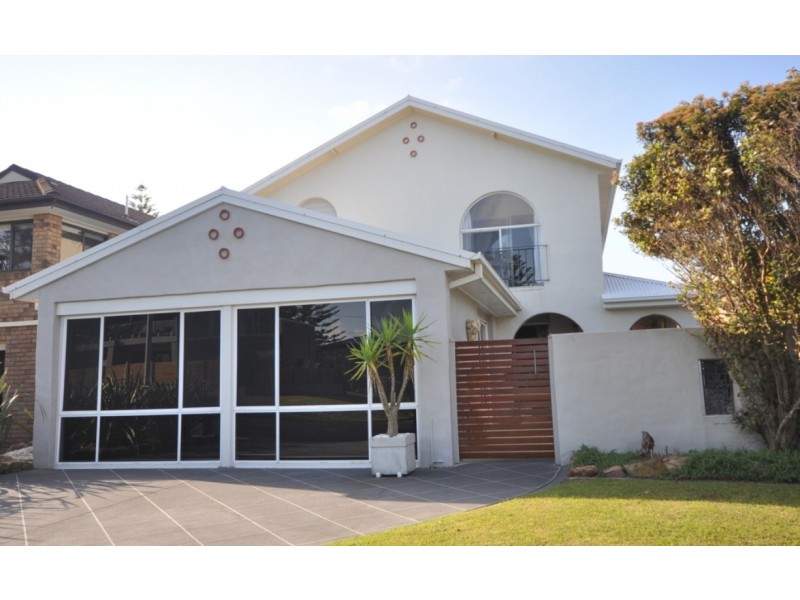 11 Cowlishaw Street, Redhead NSW 2290