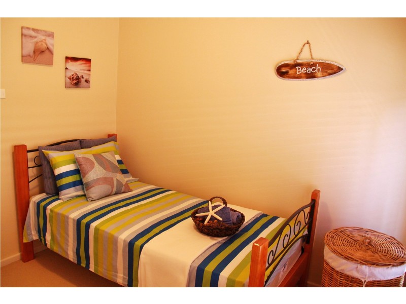 11 Cowlishaw Street, Redhead NSW 2290