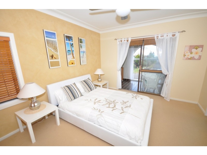 11 Cowlishaw Street, Redhead NSW 2290