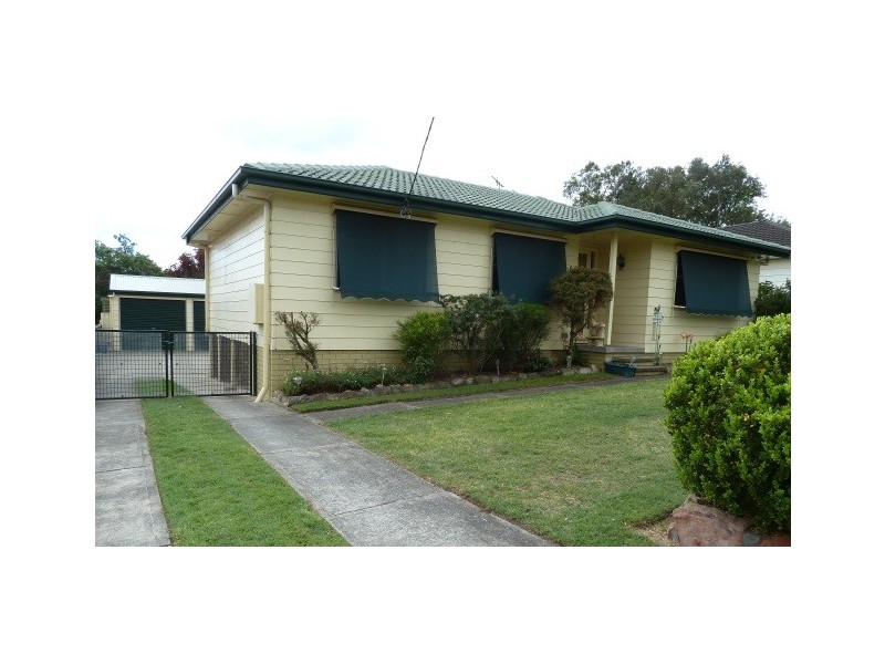 15 Rothbury Street, Maryland NSW 2287