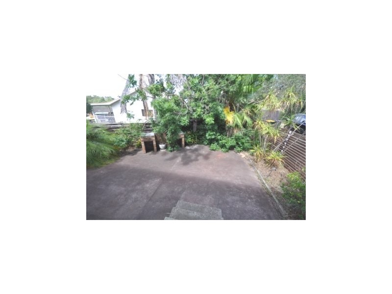 33 Illawarra Avenue, Cardiff NSW 2285