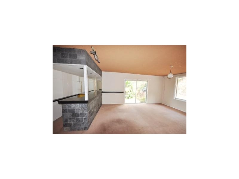 33 Illawarra Avenue, Cardiff NSW 2285