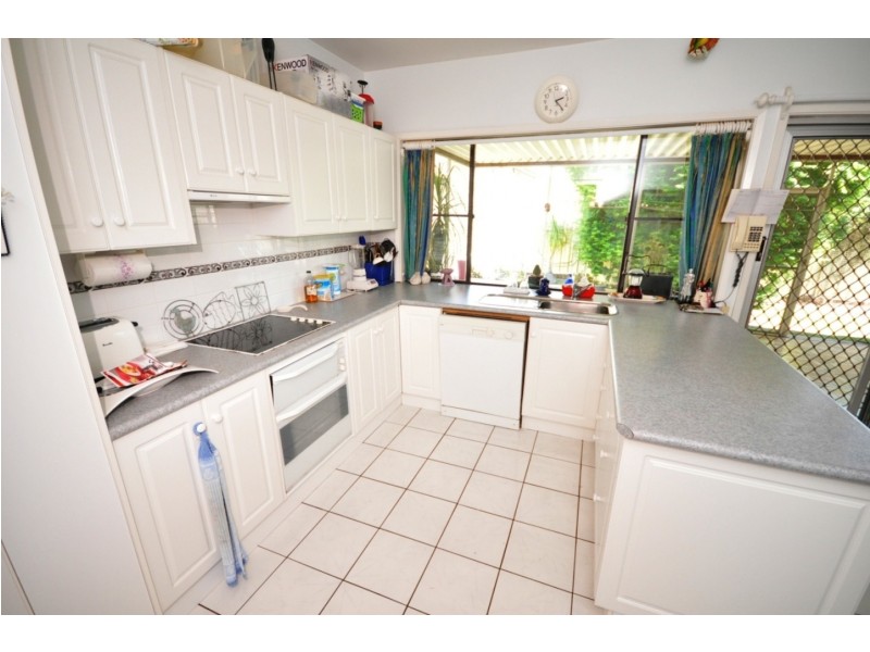 36 Regal Way, Valentine NSW 2280