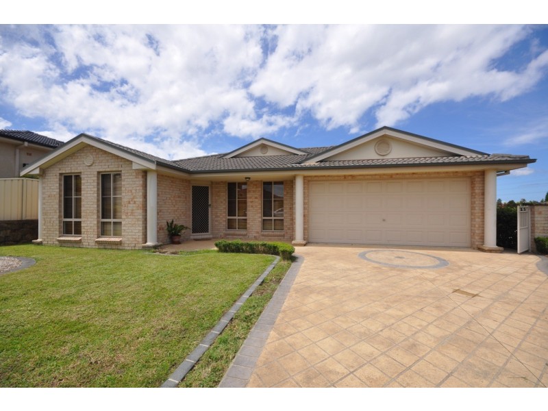 10 Robin Avenue, Cameron Park NSW 2285