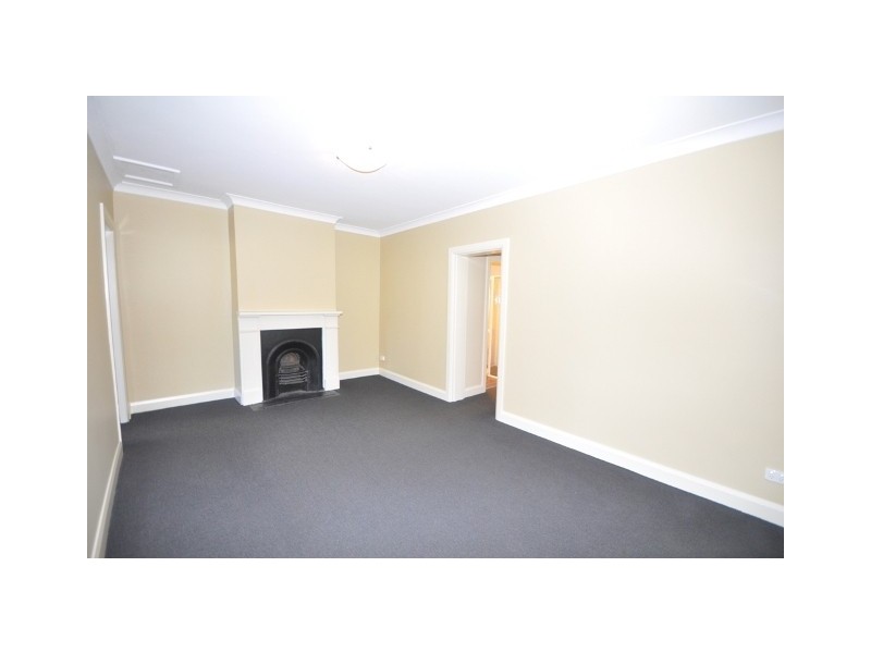 Unit 2 / 2 Ordnance Street, The Hill NSW 2300