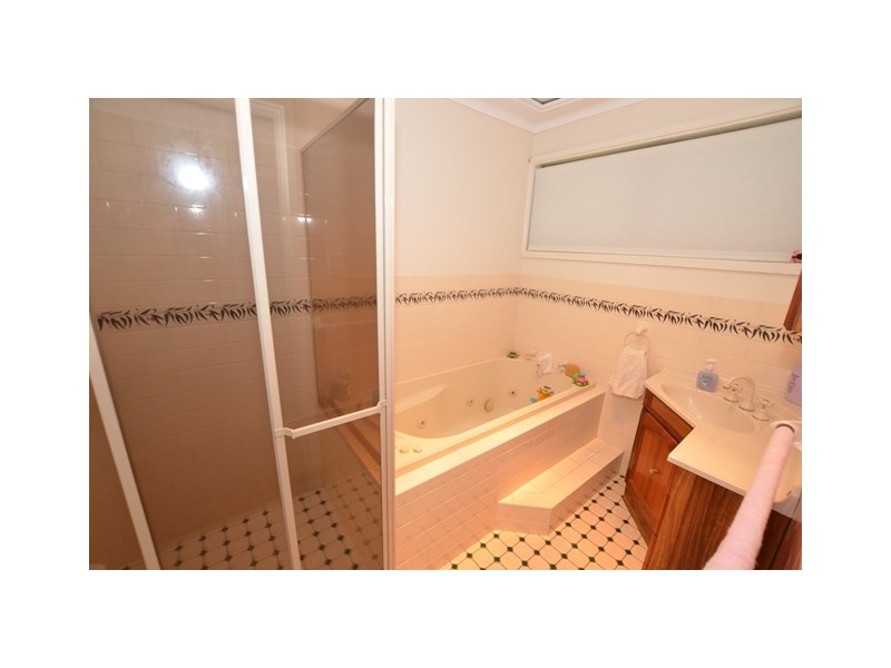 3 Jenny Close, Charlestown NSW 2290