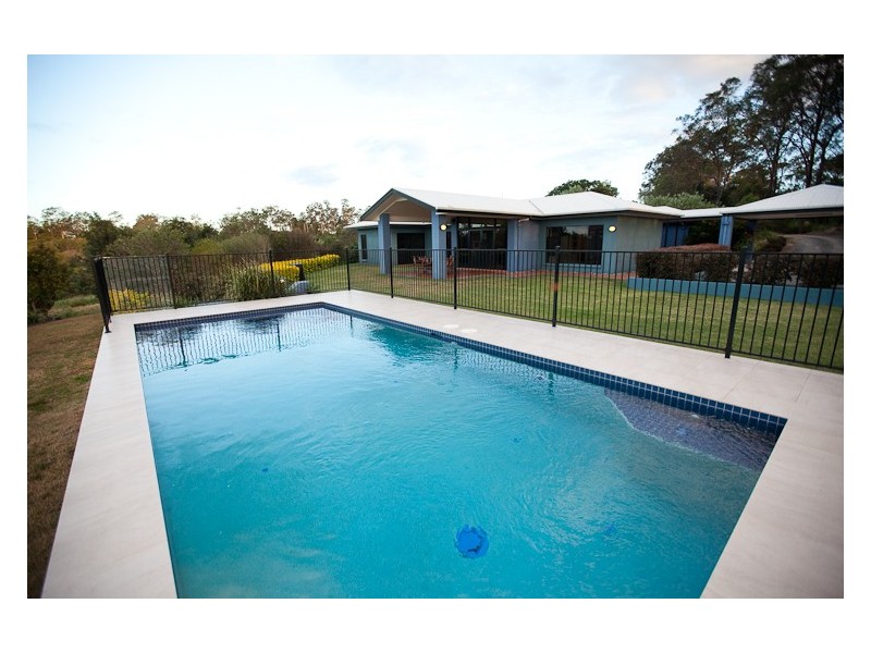 12 Tipping Road, Chatsworth QLD 4570