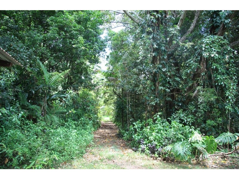 82 Francis Road, Kin Kin QLD 4571