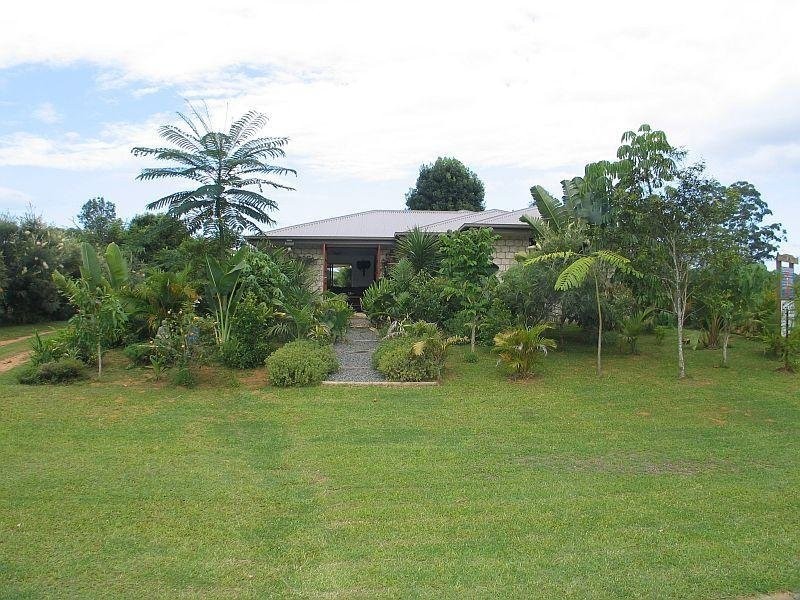 6 Leggetts Loop, Kin Kin QLD 4571