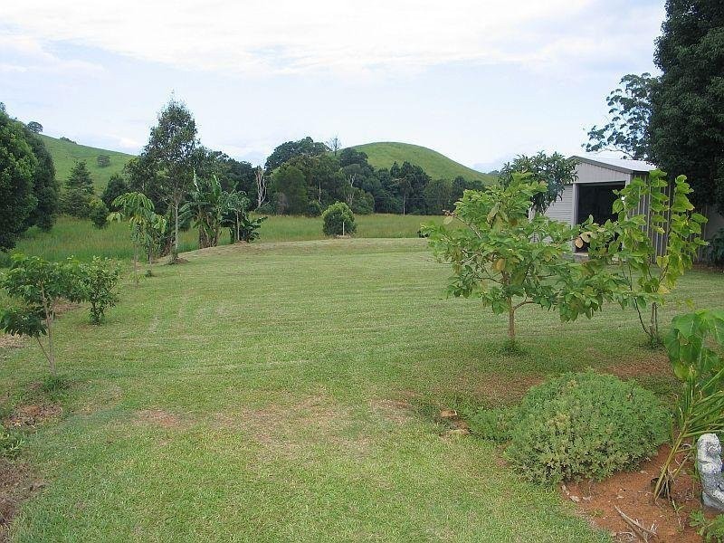 6 Leggetts Loop, Kin Kin QLD 4571