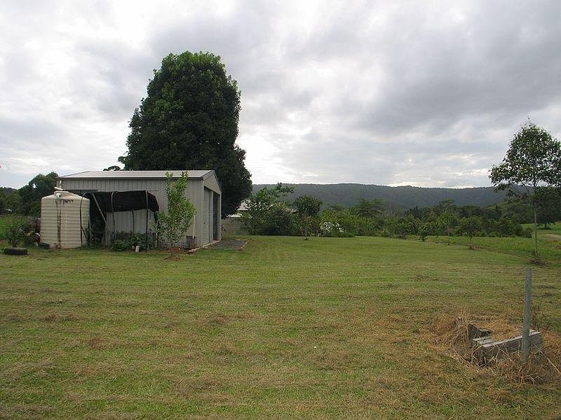 6 Leggetts Loop, Kin Kin QLD 4571