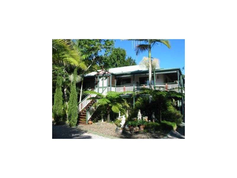 24 Queen Elizabeth, Cooloola Cove QLD 4580