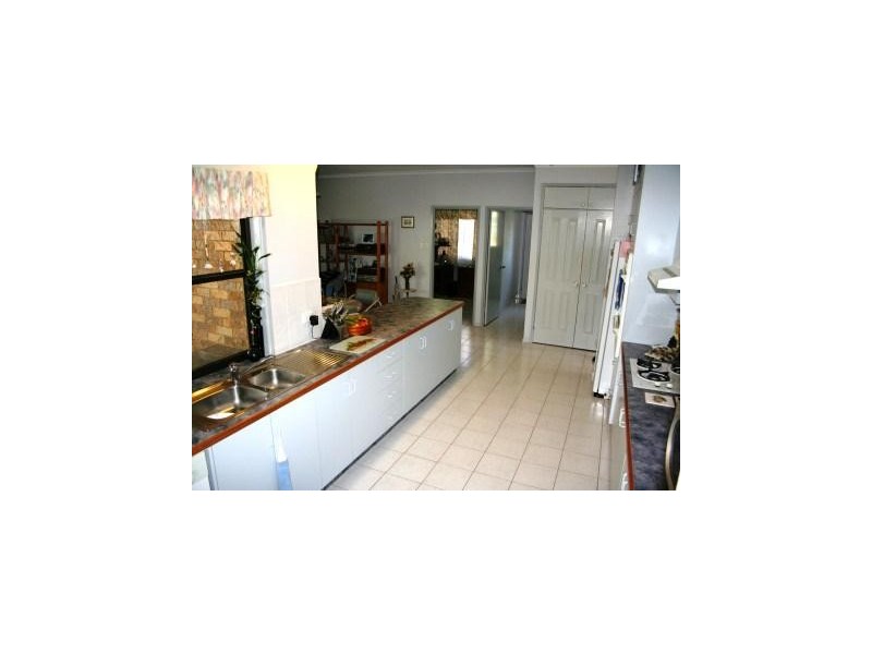 11 Threadfin street, Tin Can Bay QLD 4580