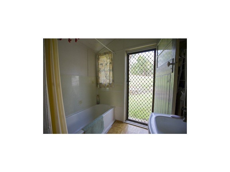 17 Caledonian Hill, Gympie QLD 4570
