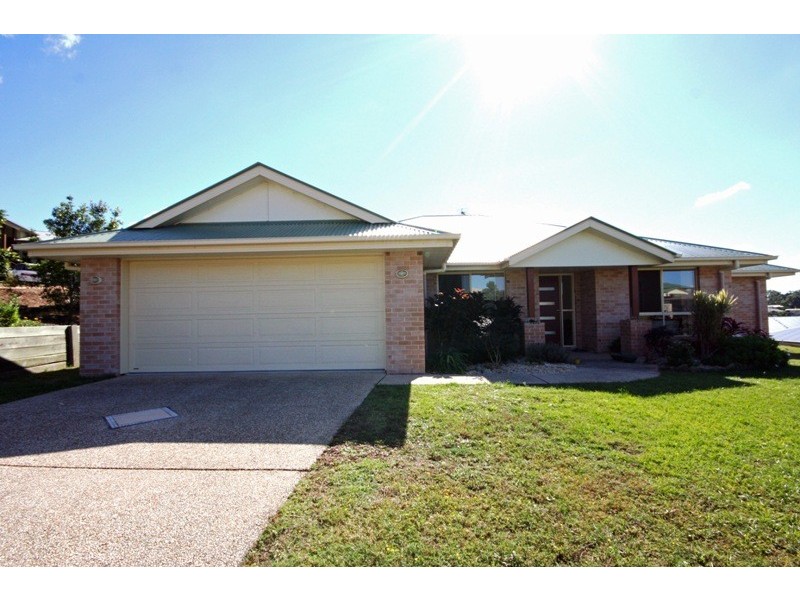 4 Oxley Court, Southside QLD 4570
