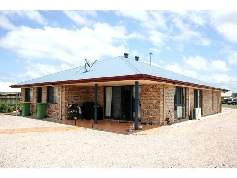 32 Canberra Ave, Cooloola Cove QLD 4580
