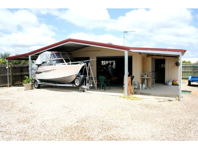 32 Canberra Ave, Cooloola Cove QLD 4580