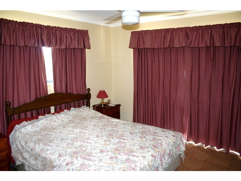 32 Canberra Ave, Cooloola Cove QLD 4580