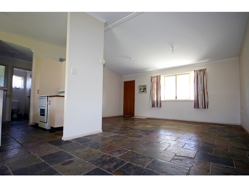 5 Barramundi st, Tin Can Bay QLD 4580