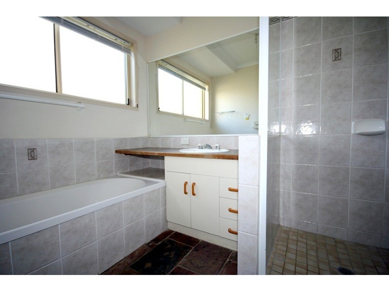 5 Barramundi st, Tin Can Bay QLD 4580