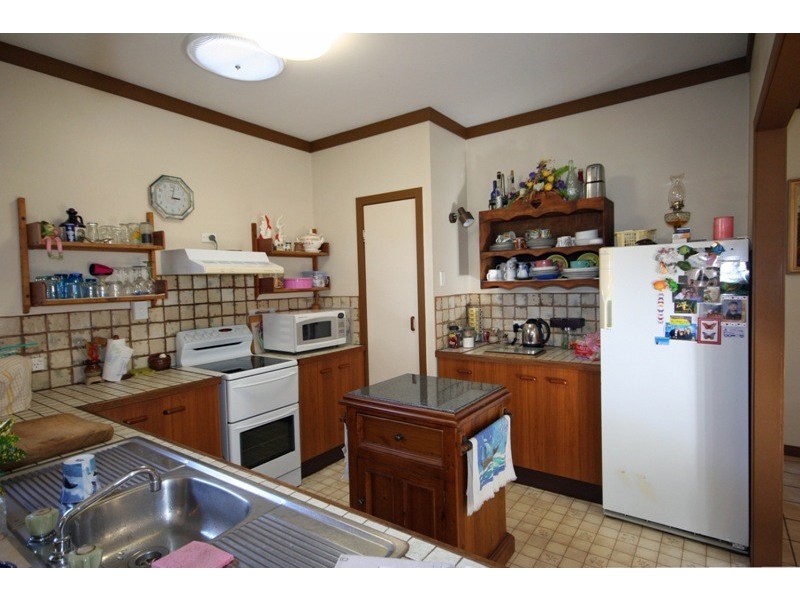 4 Tailor Street, Tin Can Bay QLD 4580