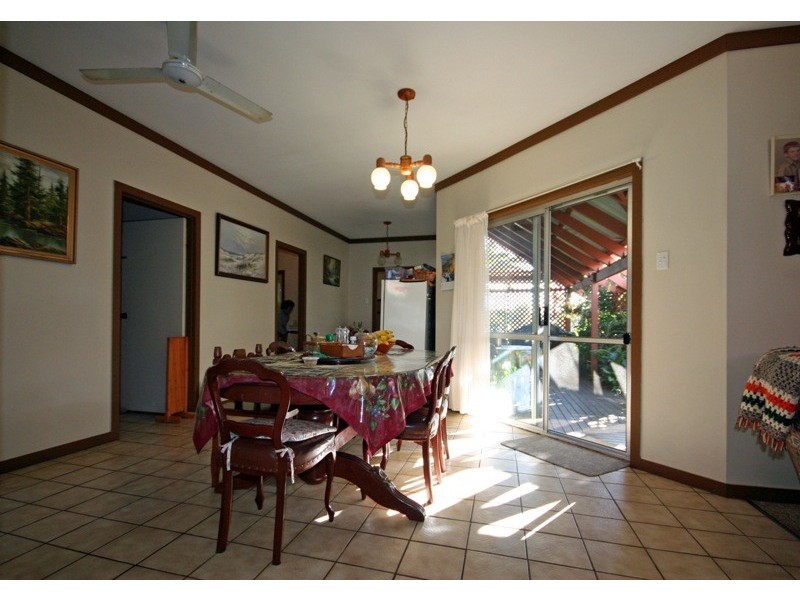 4 Tailor Street, Tin Can Bay QLD 4580