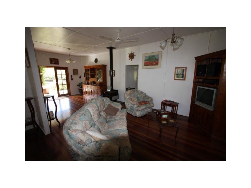 Pinbarren QLD 4568