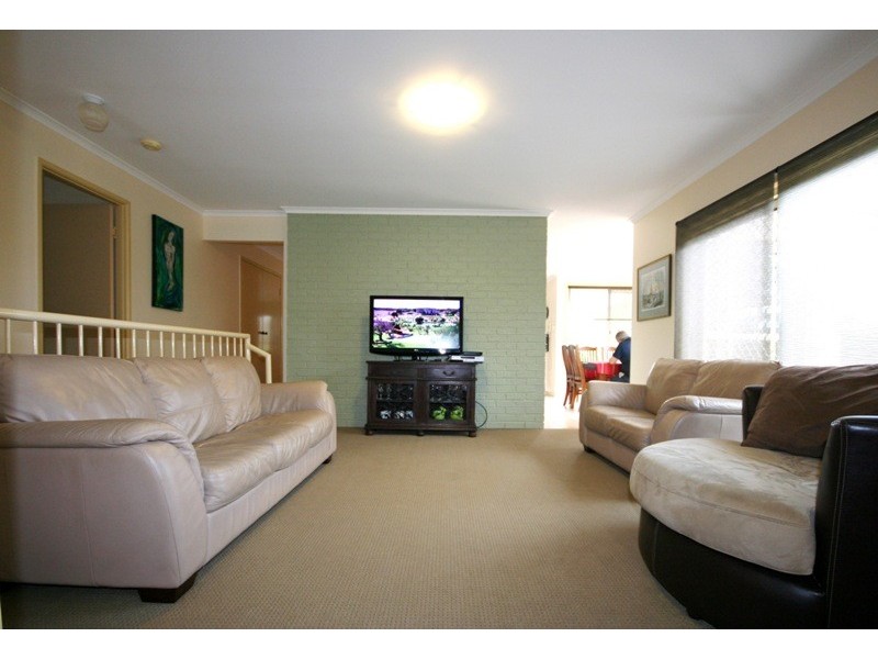 15 Mayflower ave, Cooloola Cove QLD 4580