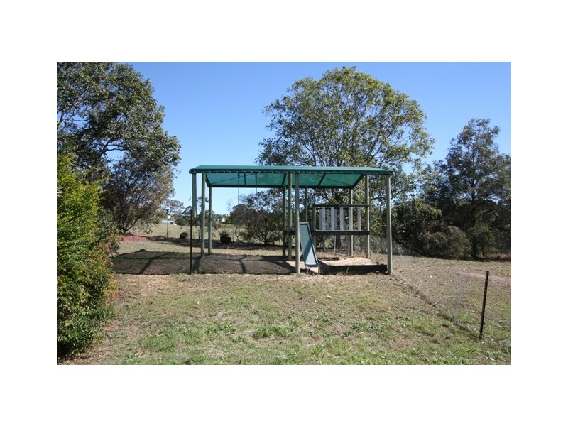 39 Griffin Road, Victory Heights QLD 4570