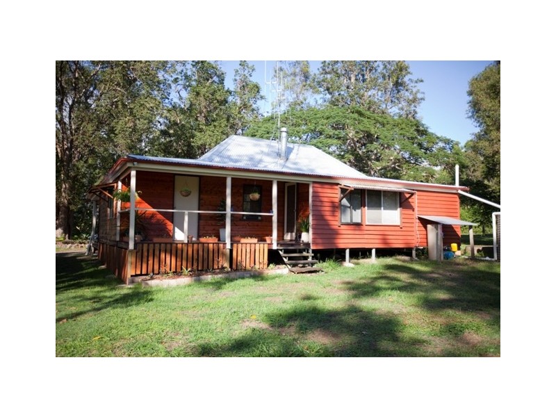 30 Mullins, Goomboorian QLD 4570