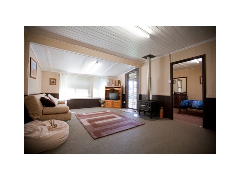 30 Mullins, Goomboorian QLD 4570