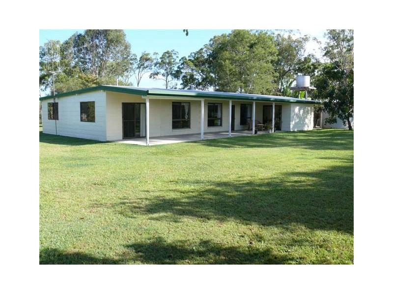 Goomboorian QLD 4570