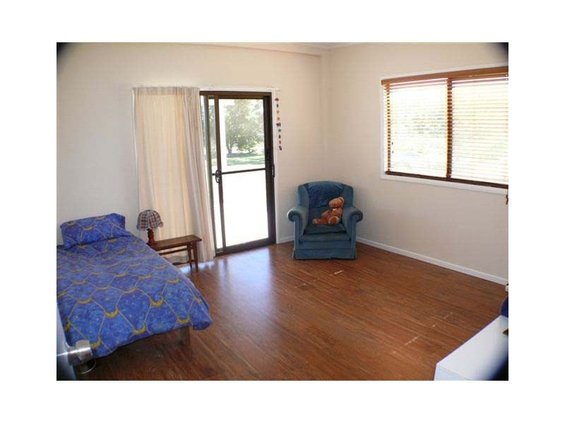 Goomboorian QLD 4570