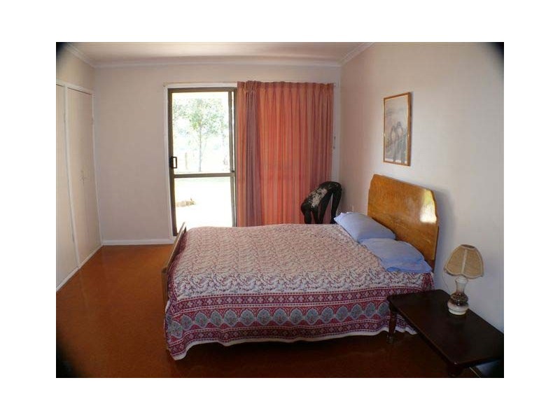 Goomboorian QLD 4570