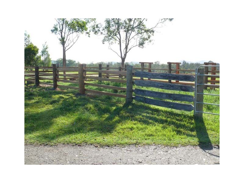 Goomboorian QLD 4570