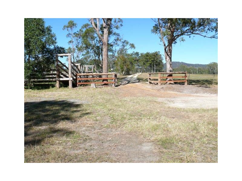 Goomboorian QLD 4570